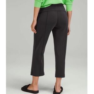 Lululemon Softstreme High-Rise Straight Leg Crop Black 4